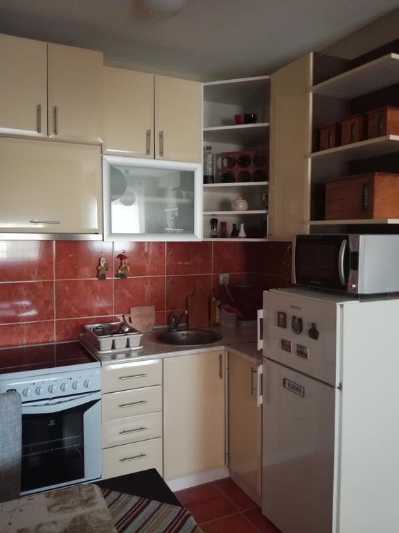 Naissa Apartment Ni 外观 照片